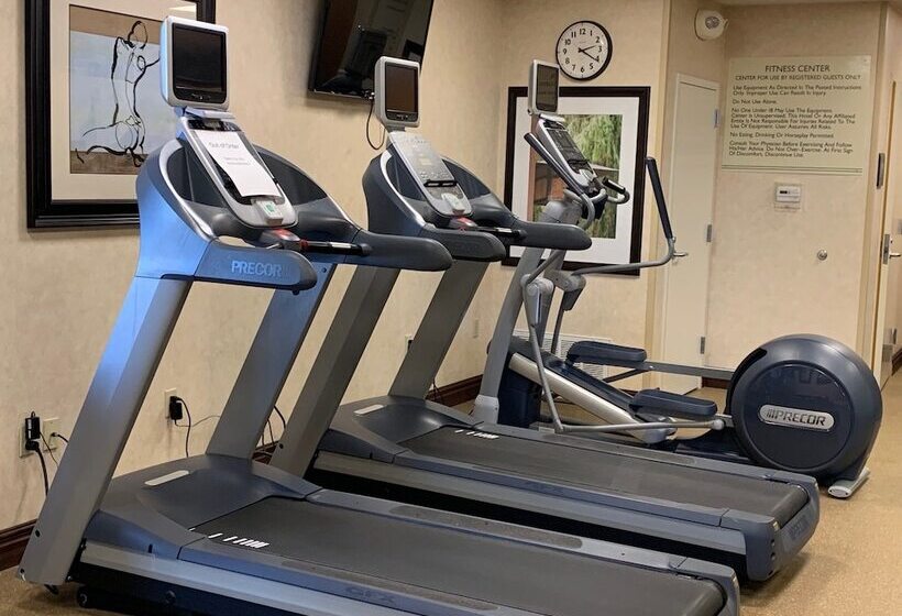هتل Hilton Garden Inn Bentonville Rogers