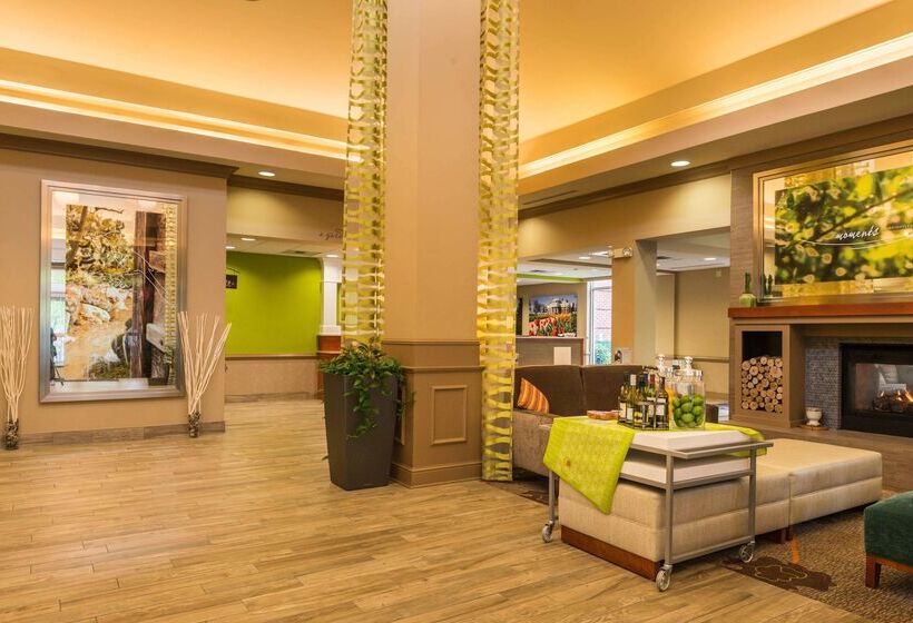 هتل Hilton Garden Inn Charlottesville