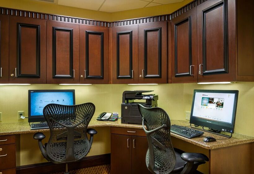 Отель Hilton Garden Inn Cleveland East/mayfield Village