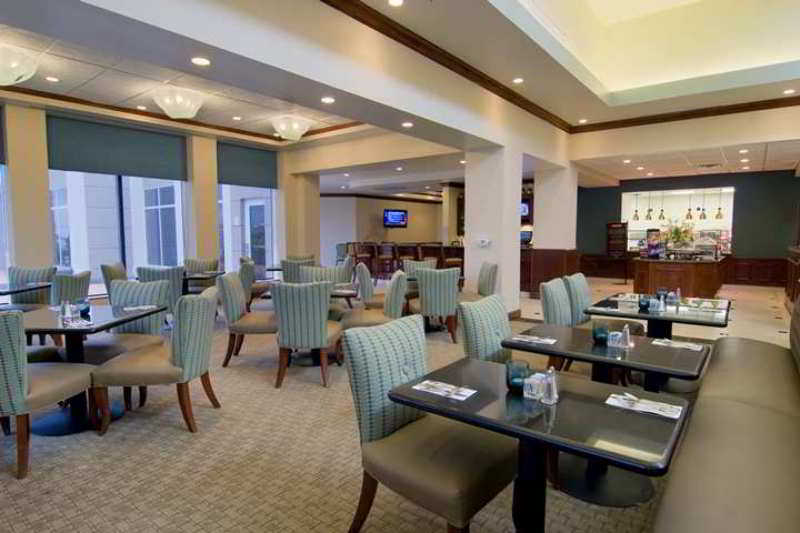 هتل Hilton Garden Inn Conway