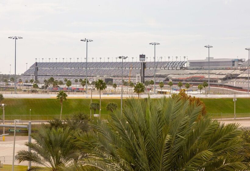 هتل Hilton Garden Inn Daytona Beach Airport