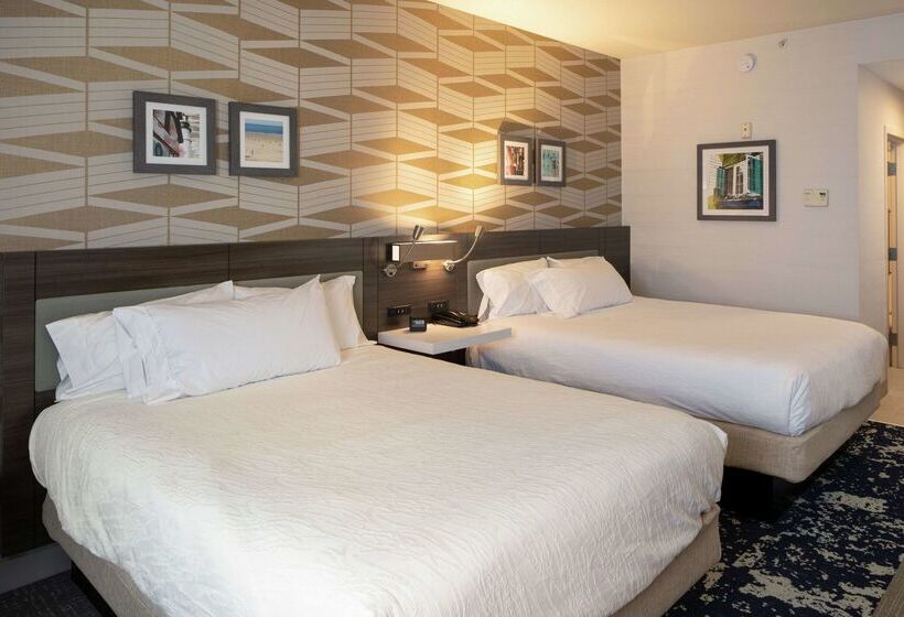 בית מלון כפרי Hilton Garden Inn Freeport Downtown