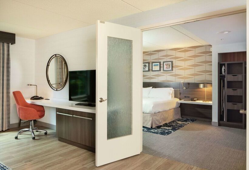 בית מלון כפרי Hilton Garden Inn Freeport Downtown