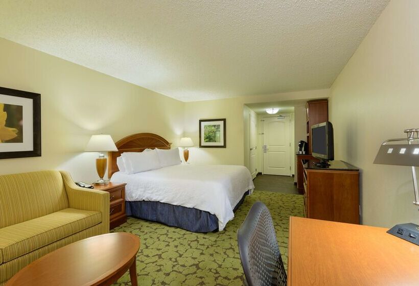 هتل Hilton Garden Inn Gainesville