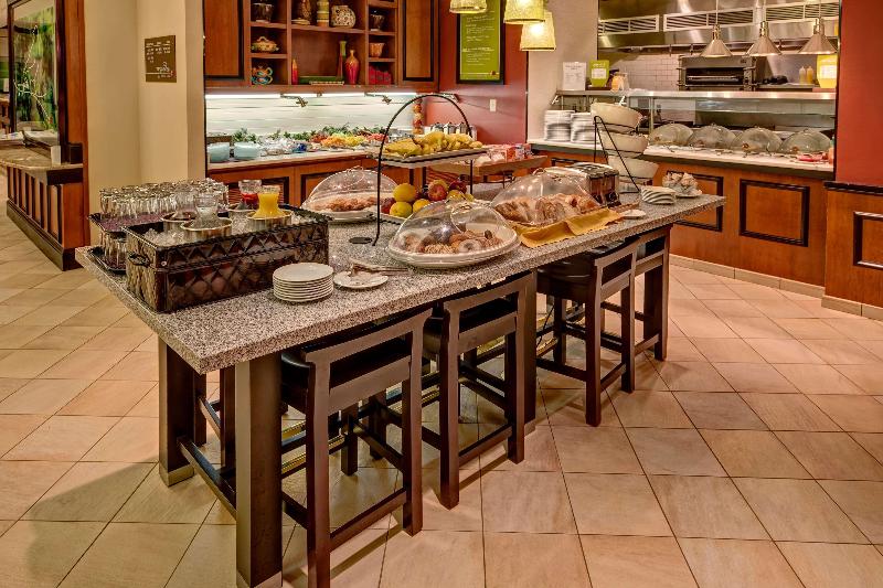 هتل Hilton Garden Inn Indianapolis Northeast/fishers