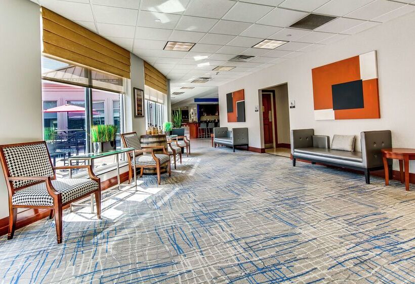 هتل Hilton Garden Inn Louisville/northeast