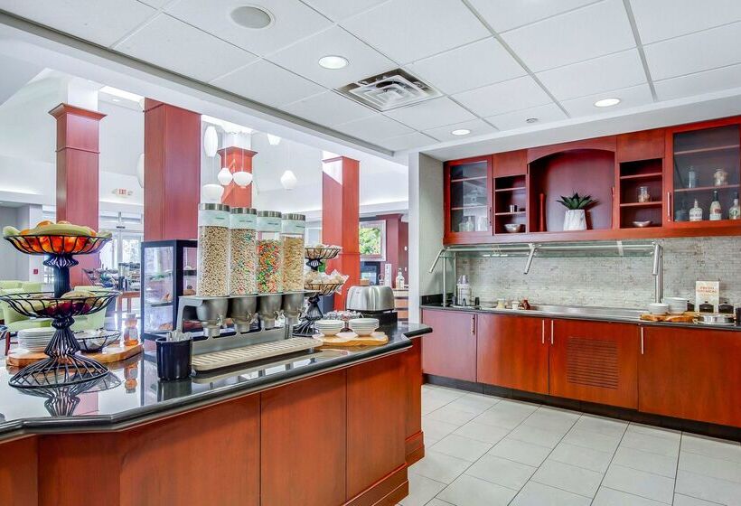 هتل Hilton Garden Inn Louisville/northeast