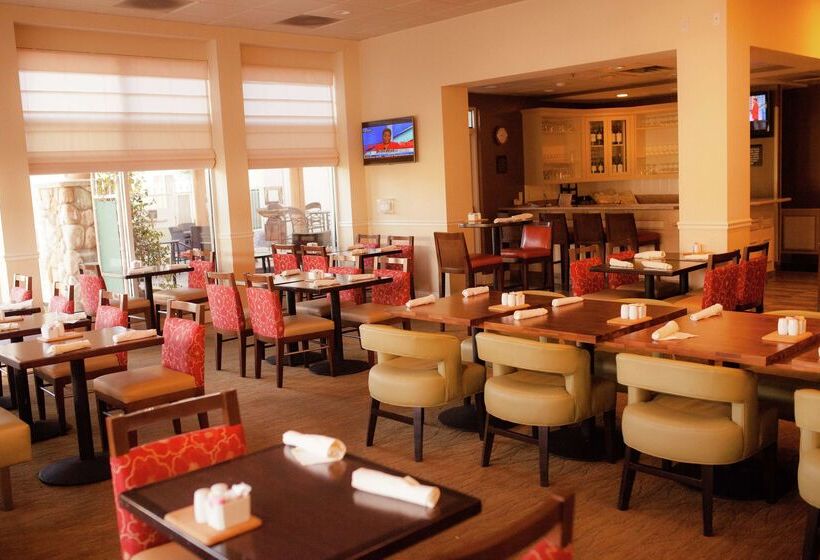 فندق Hilton Garden Inn Redding