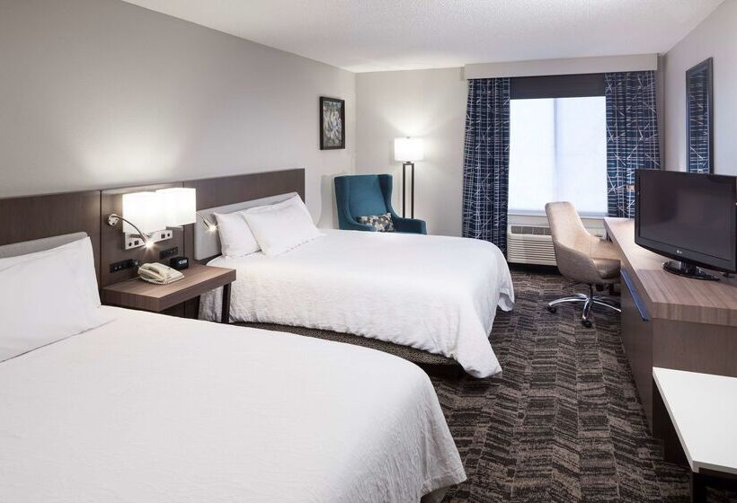 هتل Hilton Garden Inn Savannah Airport