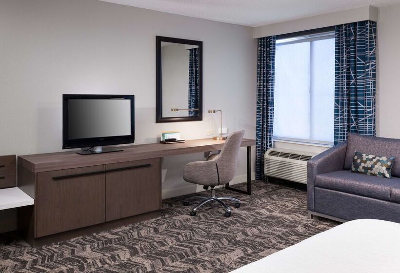 هتل Hilton Garden Inn Savannah Airport