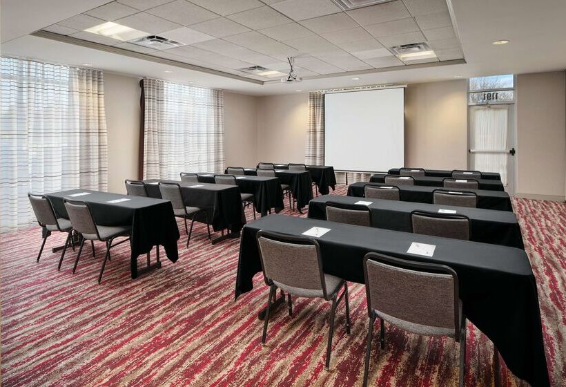 هتل Hilton Garden Inn Schaumburg