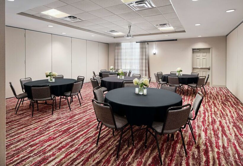 هتل Hilton Garden Inn Schaumburg