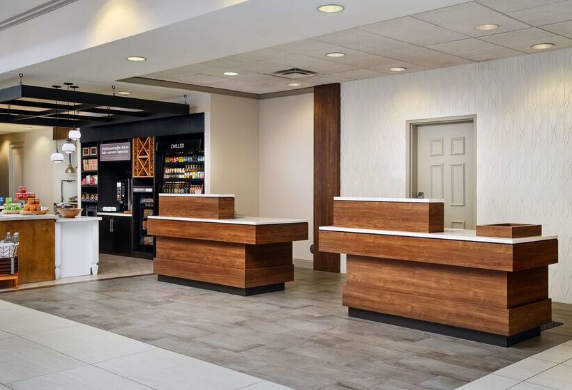 هتل Hilton Garden Inn Schaumburg