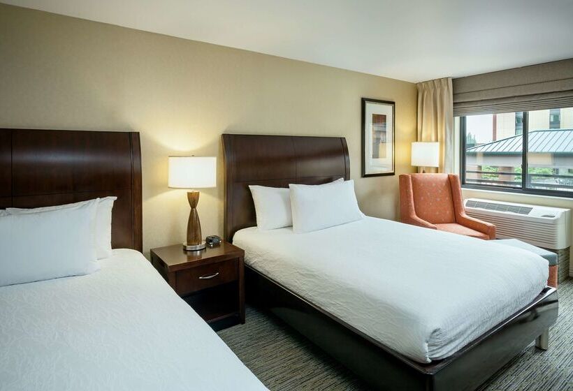 בית מלון כפרי Hilton Garden Inn Seattle  Issaquah