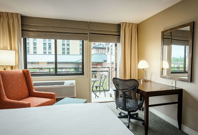 هتل Hilton Garden Inn Seattle Issaquah