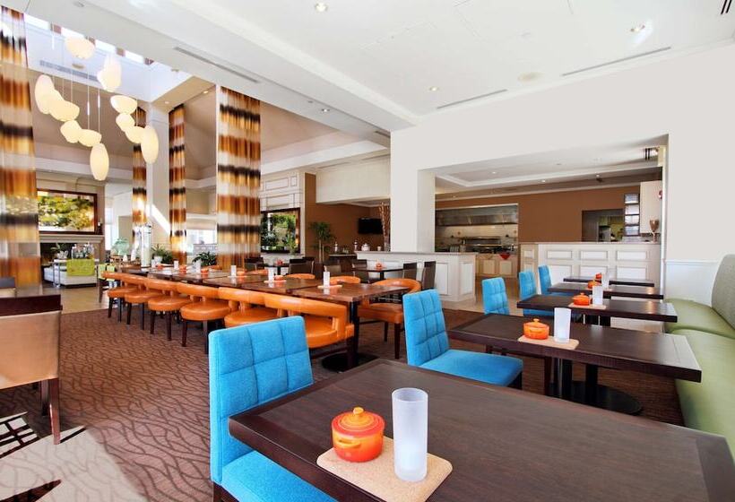 בית מלון כפרי Hilton Garden Inn St Charles