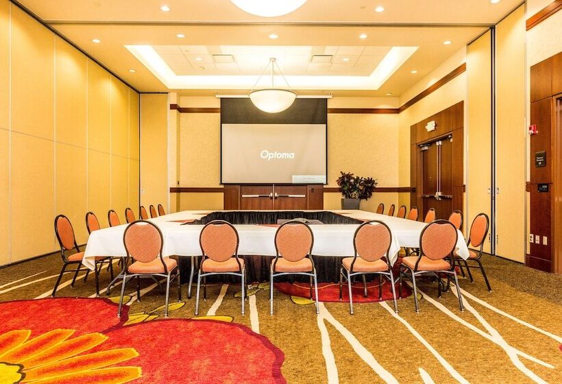 هتل Hilton Garden Inn St. George