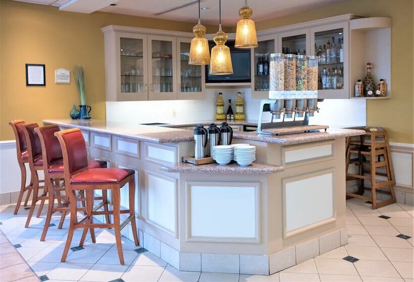 فندق Hilton Garden Inn Wooster