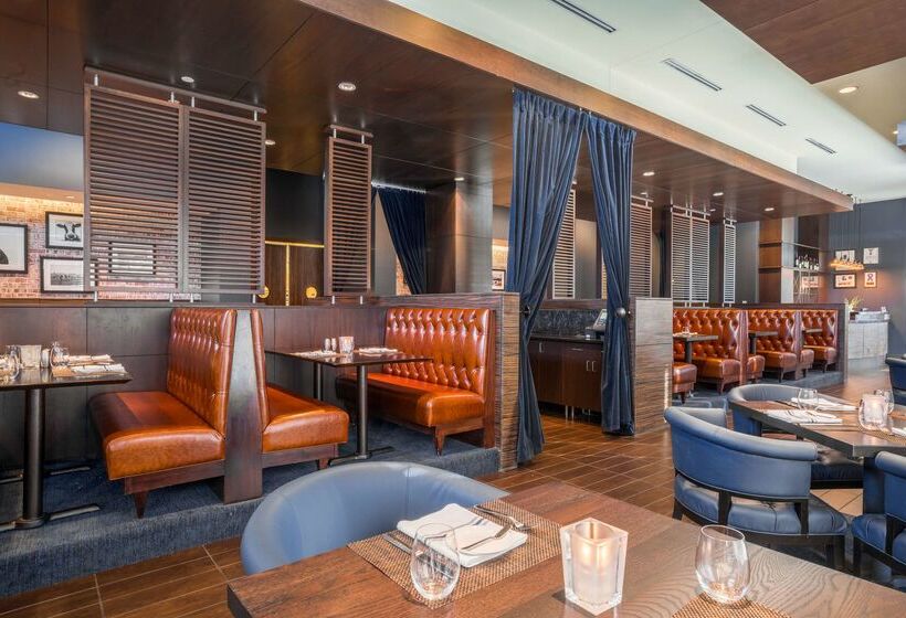 هتل Hilton Minneapolis/bloomington