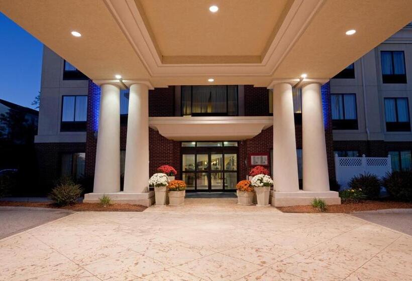 Holiday Inn Express Hotel & Suites Manchester   Airport, An Ihg