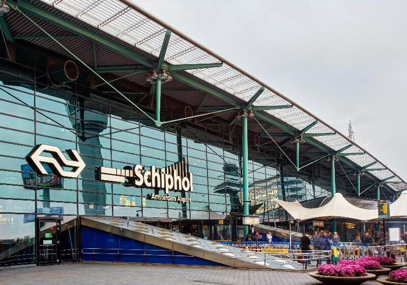 هتل Holiday Inn Express Amsterdam   Schiphol, An Ihg