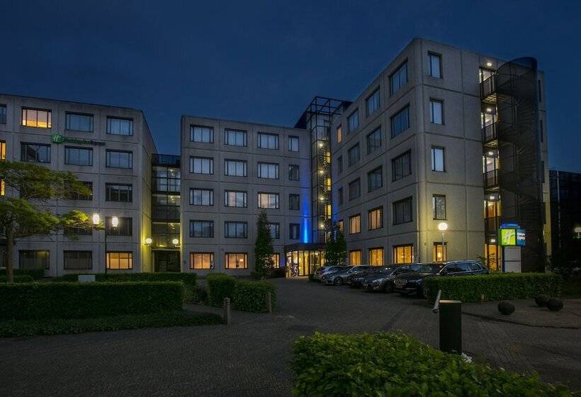 هتل Holiday Inn Express Amsterdam   Schiphol, An Ihg