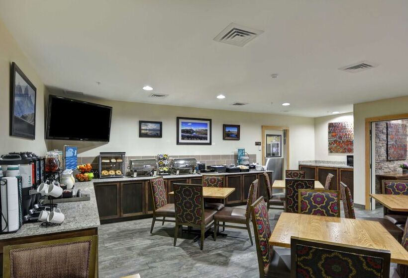 هتل Homewood Suites By Hilton Jackson