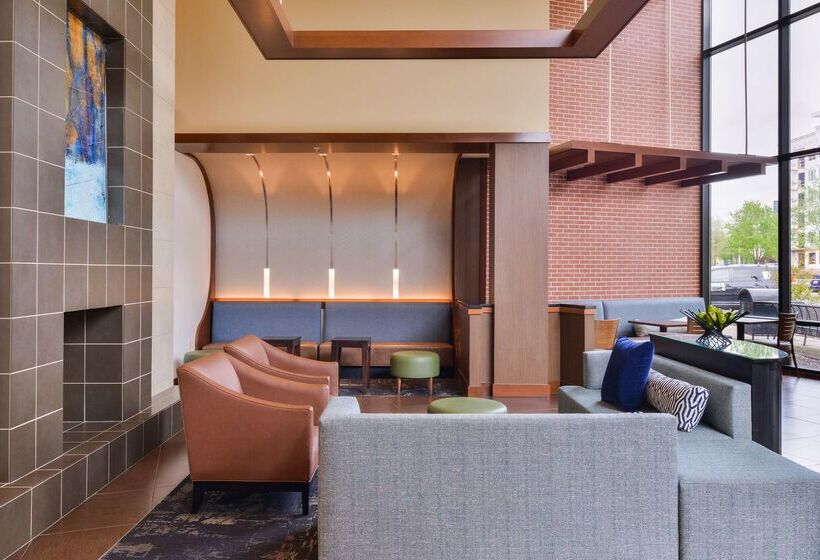 هتل Hyatt Place Herndon Dulles Airport   East