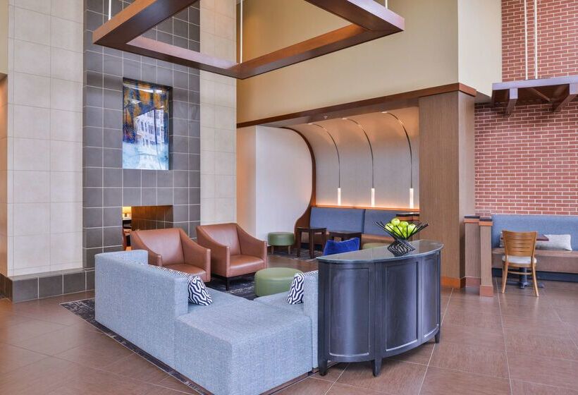 هتل Hyatt Place Herndon Dulles Airport   East