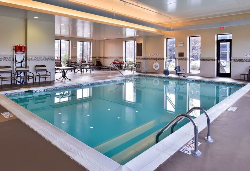 هتل Hyatt Place Herndon Dulles Airport   East