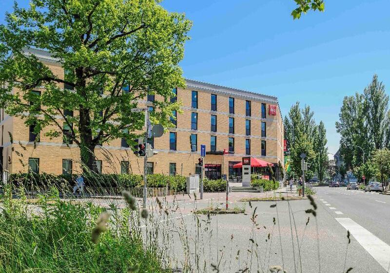 هتل Ibis Konstanz
