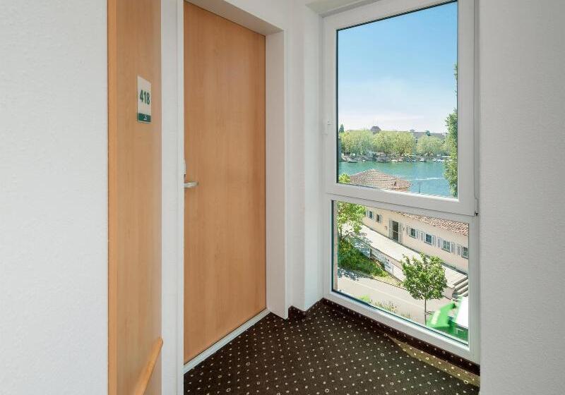 هتل Ibis Konstanz