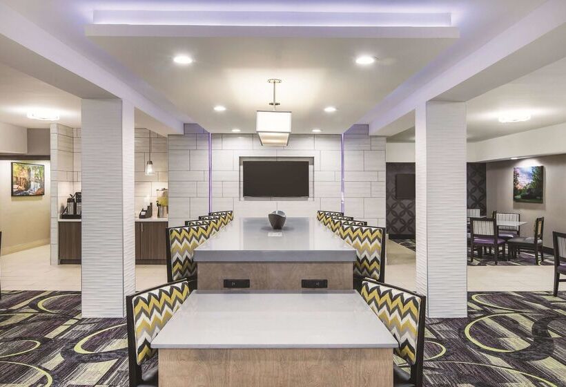 هتل La Quinta By Wyndham Milledgeville