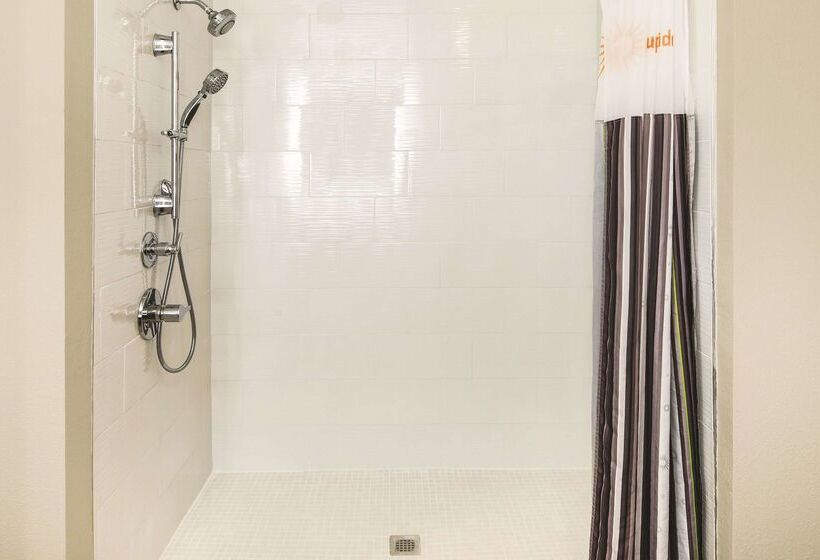 هتل La Quinta By Wyndham Milledgeville