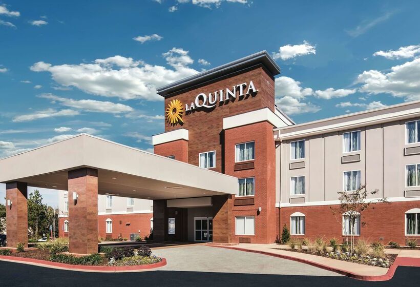 هتل La Quinta Inn & Suites By Wyndham Milledgeville