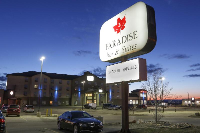 ホテル Paradise Inn And Suites