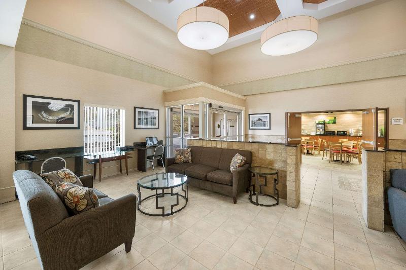 هتل Quality Inn & Suites Fishkill South Near I 84