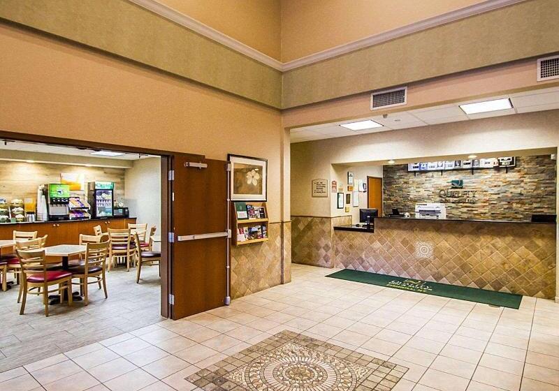 هتل Quality Inn & Suites Fishkill South Near I 84