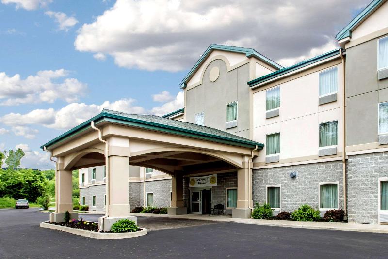 هتل Quality Inn & Suites Fishkill South Near I 84