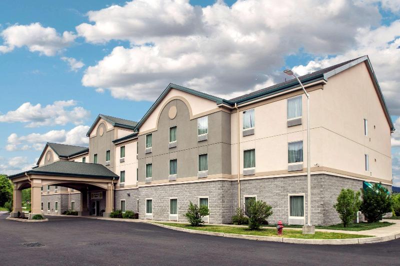 هتل Quality Inn & Suites Fishkill South Near I 84