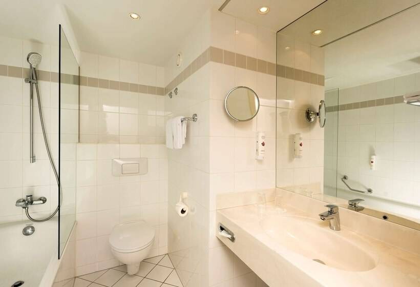 فندق Ramada By Wyndham Hannover Messe