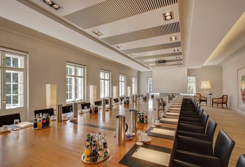 בית מלון כפרי Schloss Neuhardenberg