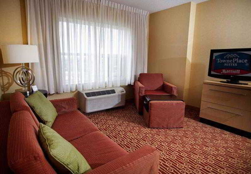 هتل Towneplace Suites By Marriott Sudbury