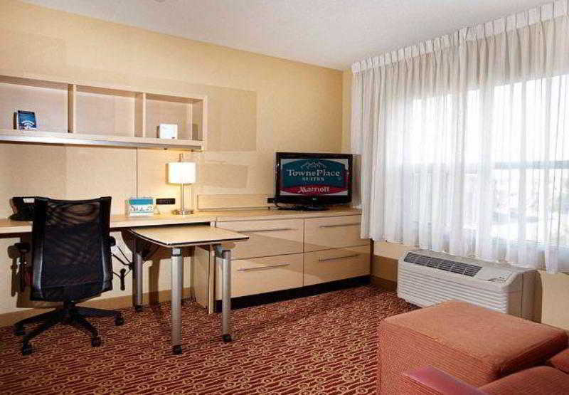 هتل Towneplace Suites By Marriott Sudbury