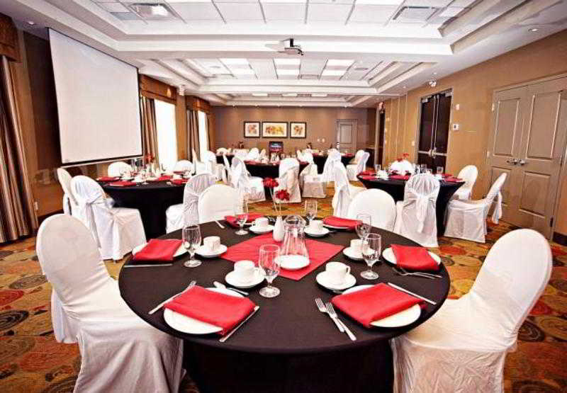 هتل Towneplace Suites By Marriott Sudbury