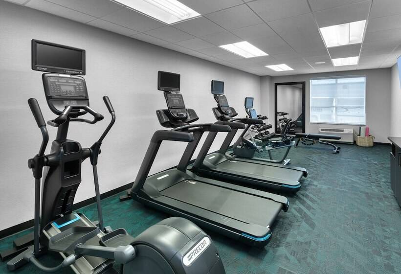 هتل Towneplace Suites By Marriott Sudbury