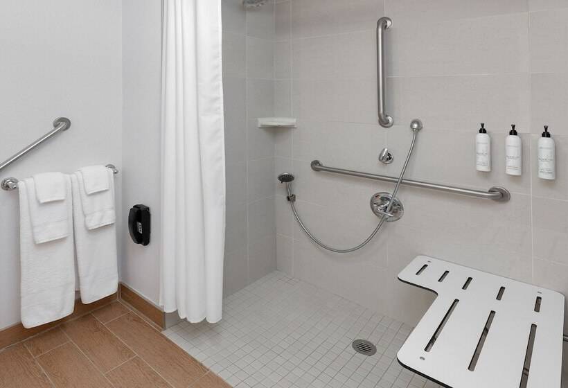 هتل Towneplace Suites By Marriott Sudbury