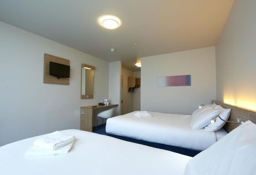 فندق Travelodge Limerick Castletroy