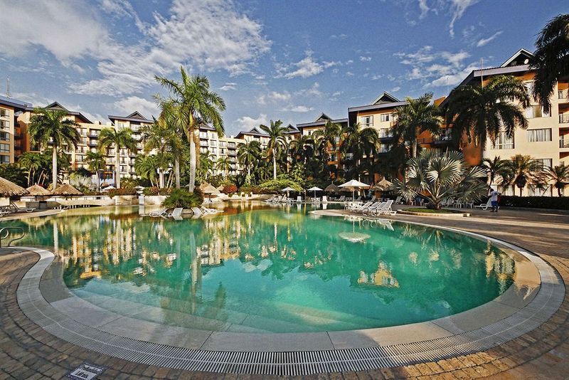هتل Zuana Beach Resort