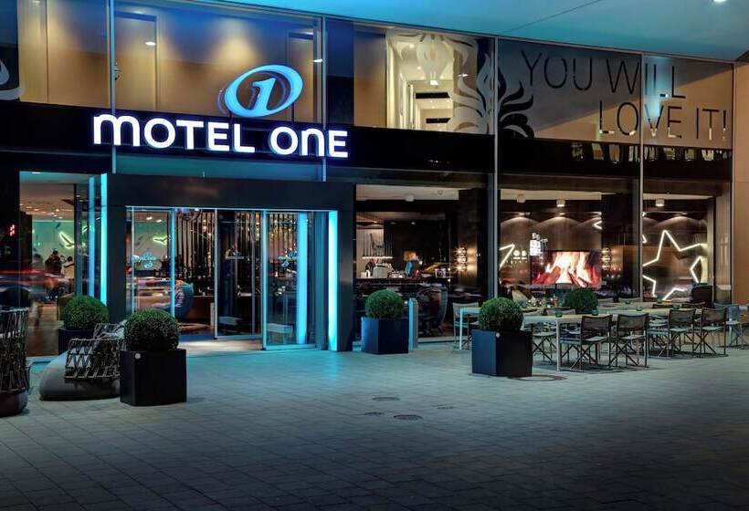 Motel One Hamburg Am Michel